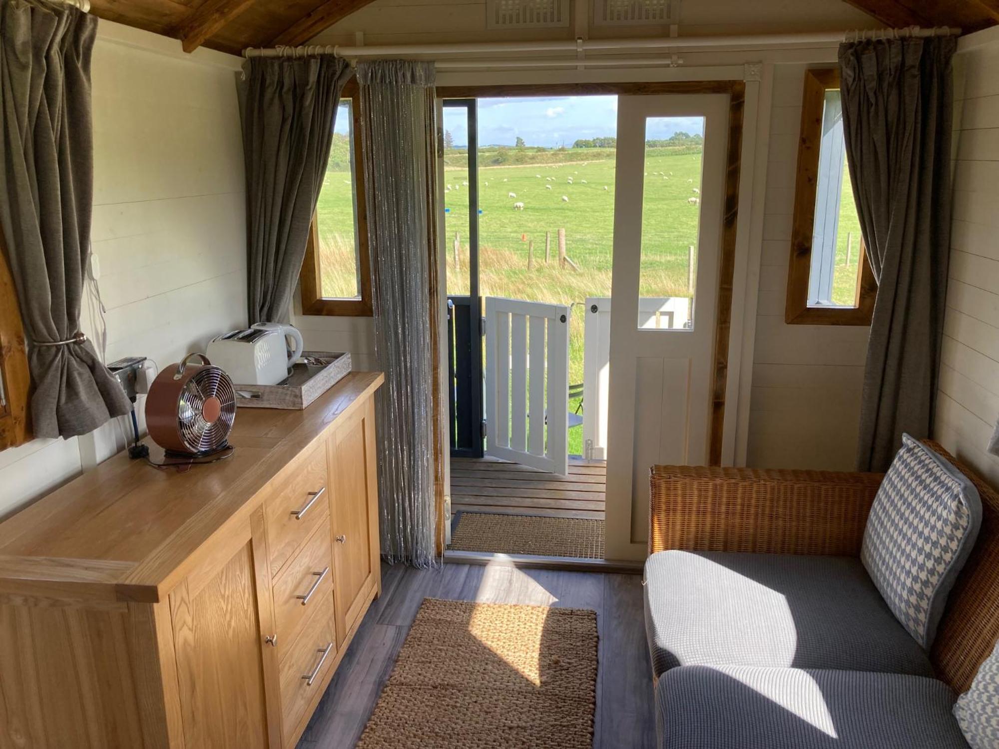 Roslin Glamping Hotel Ngoại thất bức ảnh